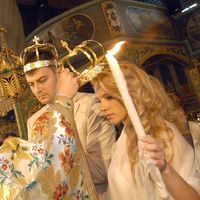Водещият Николай Бареков се венча и в църква за жена си