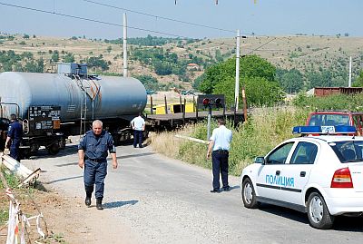 Катастрофата блокира пътя Благоевград-Дупница