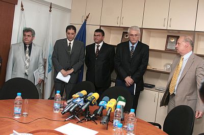Кирил Желев (вдясно) представи новото ръководство на Агенция Митници