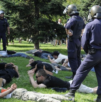 Десетки в ареста след гей парада в София