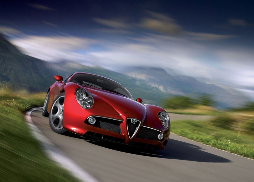 Alfa Romeo ще прави най-мощната 8C Competizione