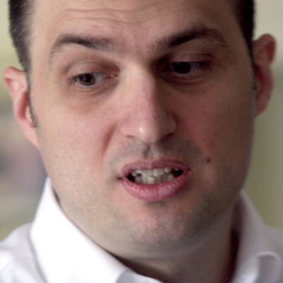 Гамизов и Драшков се тестват за ”лъжа” в чужбина