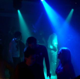 Ловят непълнолетни в нощни клубове в София