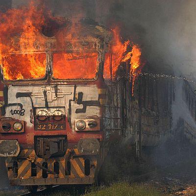 Пожарът изпепели два вагона на влака Пловдив-София