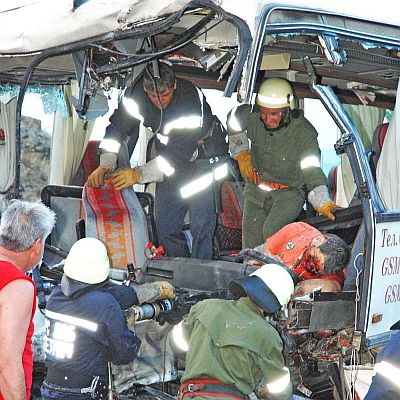 9-мата ранени в автобус до Петрич - потрошени и нарязани