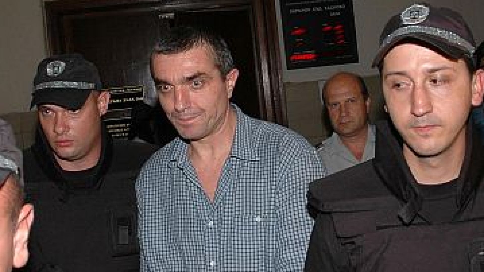 Куйович има 2500 изработени дни които са били достатъчно основание