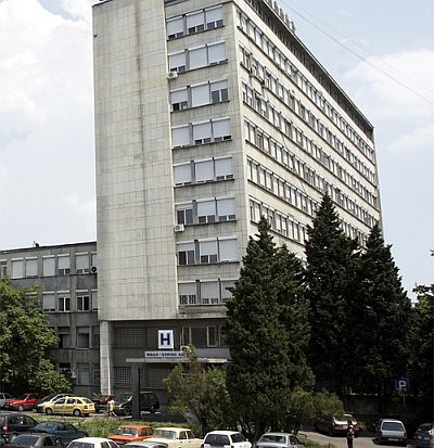 Бургаската болница приема само спешни случаи