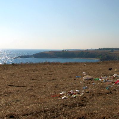 Три камиона с боклук след сборището край Варвара