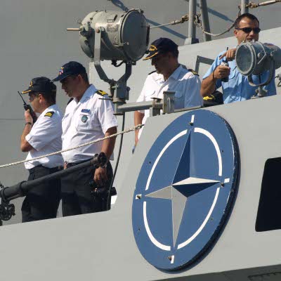 Четири кораба на НАТО акостираха във Варна