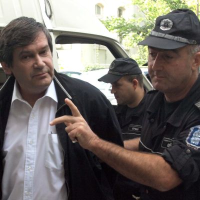Веселин Данов и сина му остават в ареста