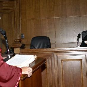 Диана Горсова за пореден път отказа да дойде в съдебната зала и да даде показания срещу съпруга си