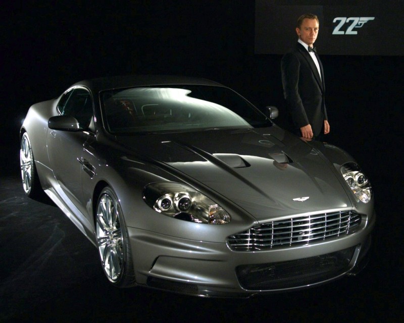 Возилата на Агент 007 събрани в изложба