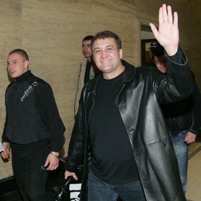 Данчо Пръча дойде широко усмихнат в съда и демонстрира, че не му пука от обвиненията