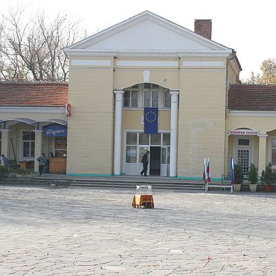 Урната за гласуване в Баня, Карловско