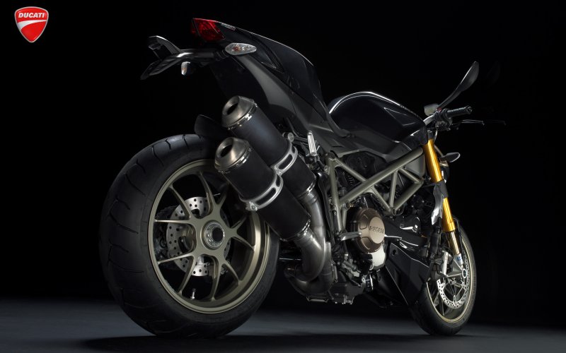 Ducati представя новото си бижу Streetfighter