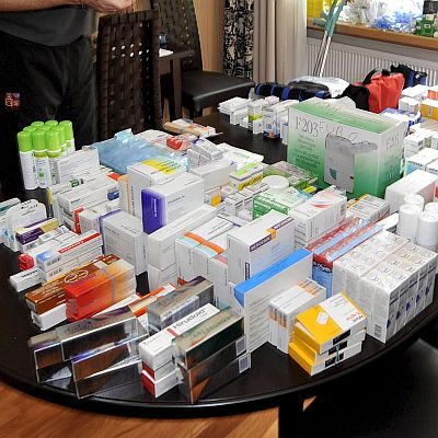 Разбиха незаконна търговия на лекарства в аптечна верига