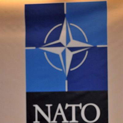 Пет от НАТО поемат курс за ядрено разоръжаване