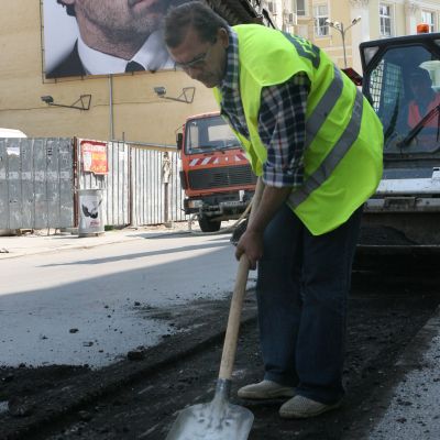 Ремонтират улици в столичния район “Оборище“