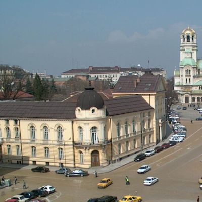 Академиците с пожизнени депутатски заплати