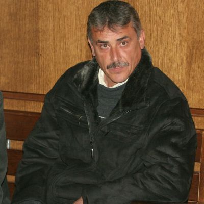 Оправдаха полицая, защитил националния флаг