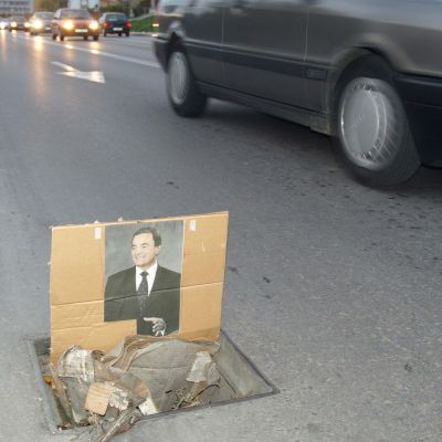 Застраховател осъди община Варна за дупка