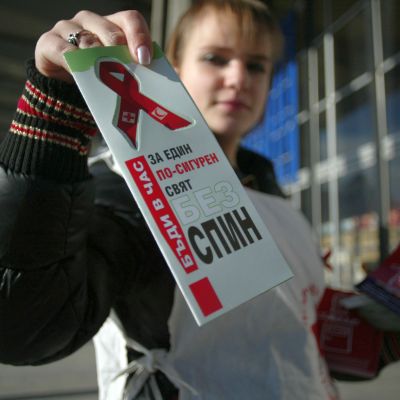 Броят на починалите от СПИН в света надхвърля 30 милиона души