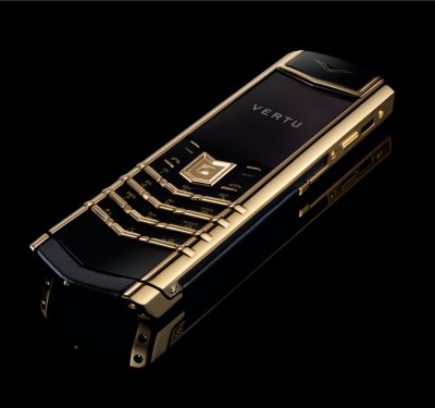 Телефоните на Vertu нямаха добри характеристики, но буквално блестяха със злато