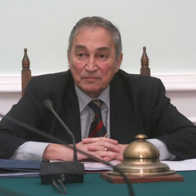 Шефът на академията Никола Съботинов спори със социолози
