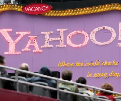 Yahoo! купи ”interclick” за $270 млн.