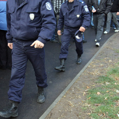 Протестът на полицаите  пушене по цигара  пред сградата на МВР