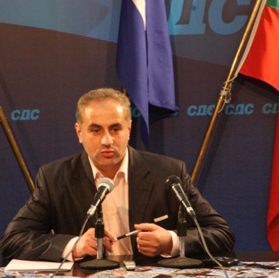 Кмет слага линейка пред всяка дискотека