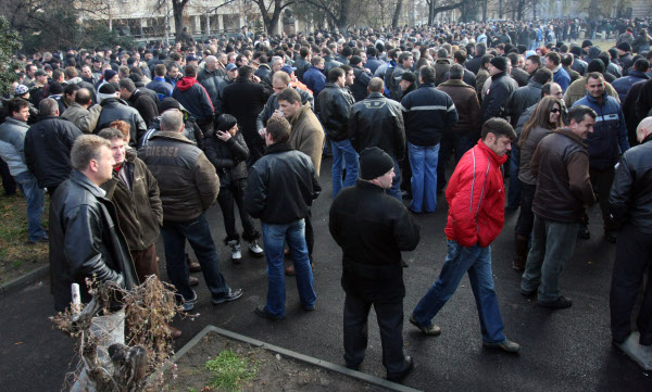 Полицаите настовята за по-добри условия на труд и по-високо заплащане