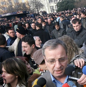 Комисар Павлин Димитров на голямото  пушене  пред МВР