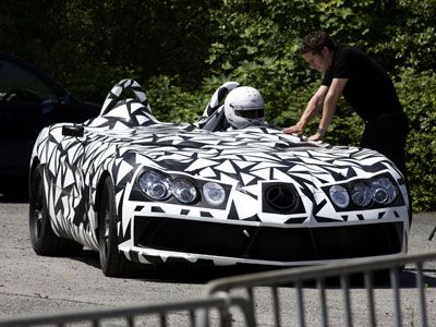 Откритият Mercedes-Benz SLR се казва Stirling Moss