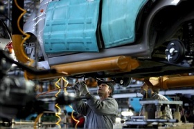 Chrysler спира цялото си производство