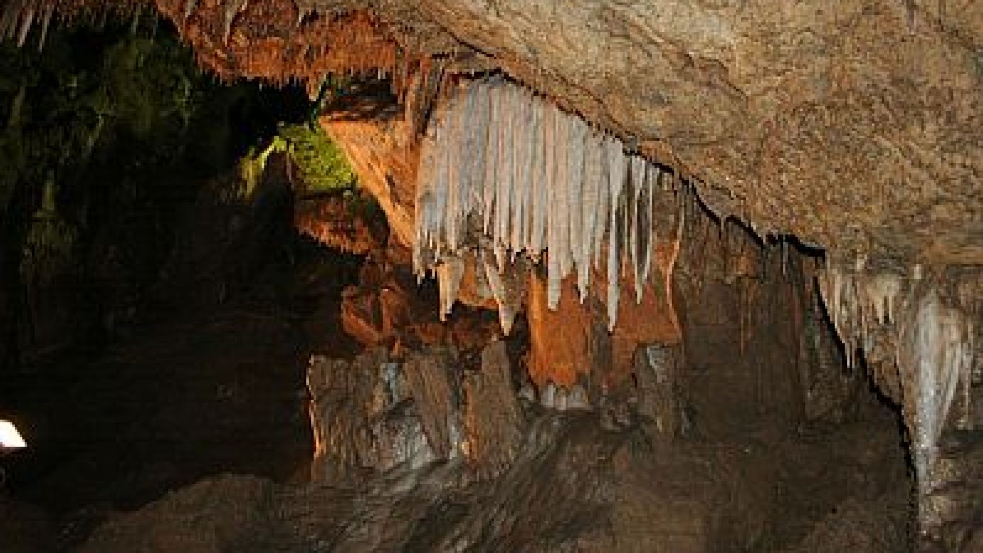 Нов тип осветление в Ягодинската пещера