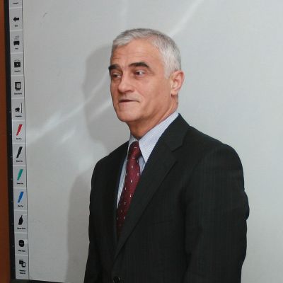 Димитров: Още не сме ударени тежко