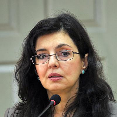 Меглена Кунева е неофициален кандидат-президент, коментира социологът