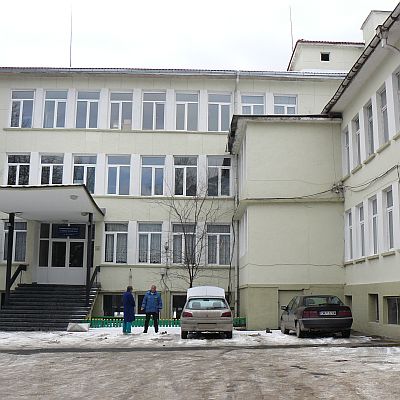 Запор на дялове за 2 лв. на болницата в Девин
