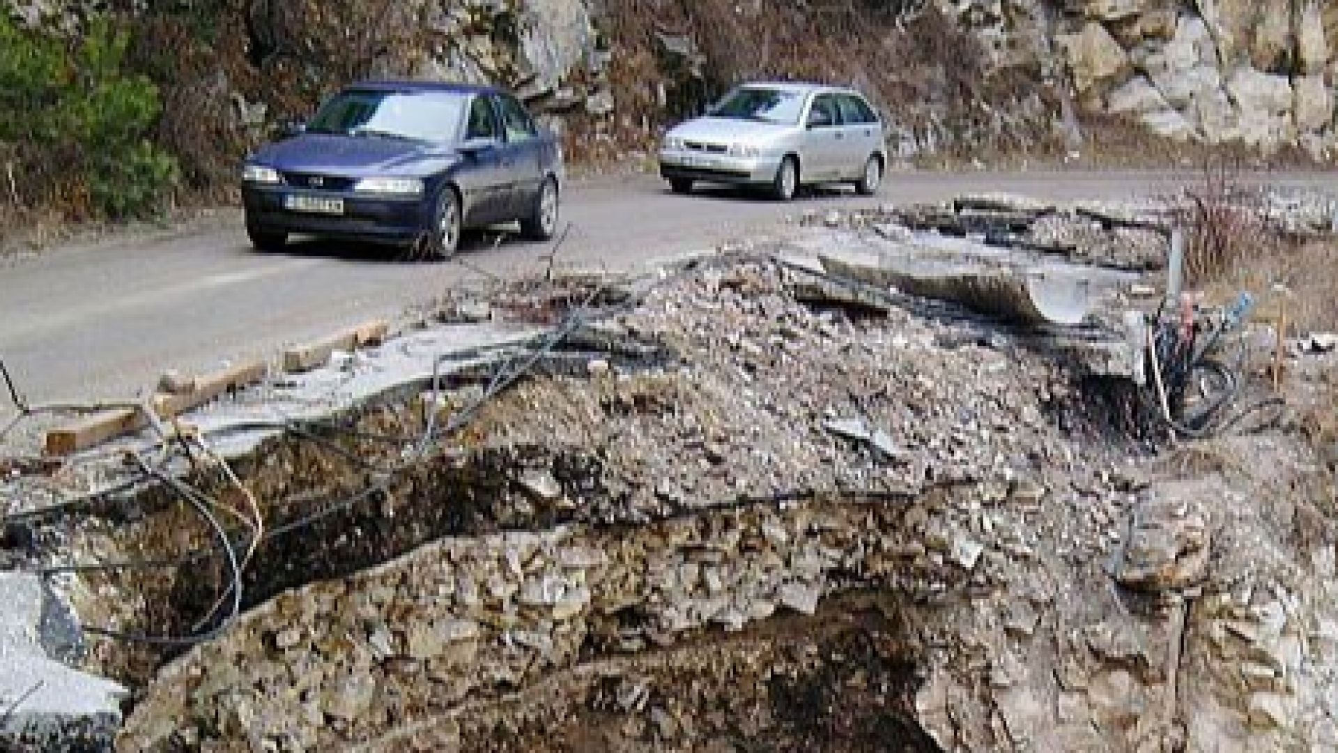 2 млн. лв. щети за пътищата от наводненията