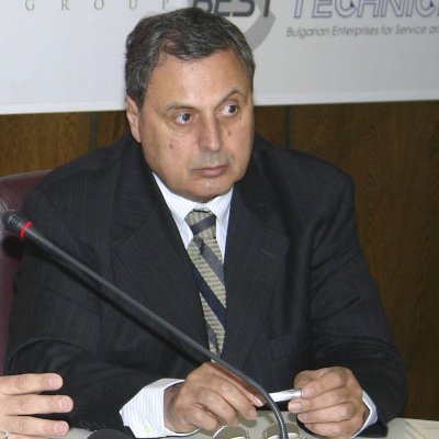 Стопанската камара поиска избори през 2014 г.
