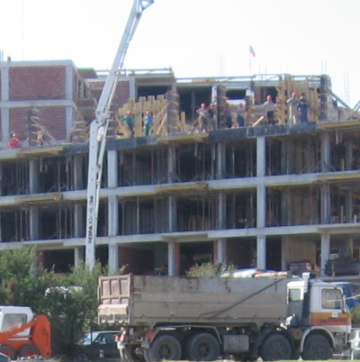 Кризата не спря строителството в Бургас