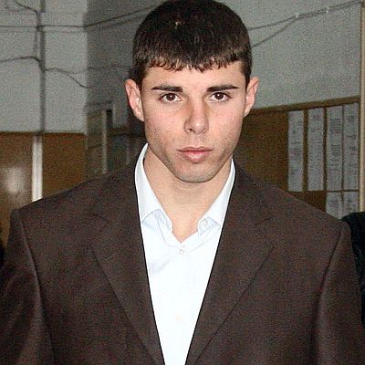 Условни присъди за хулигани, пребили студент