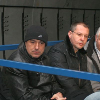 Станишев официално покани Борисов в “Референдум”