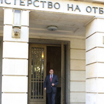 Николай Цонев пред министерството на отбраната