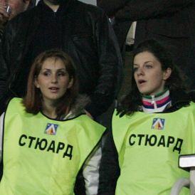 Скандал в парламента и за стюардите по стадионите