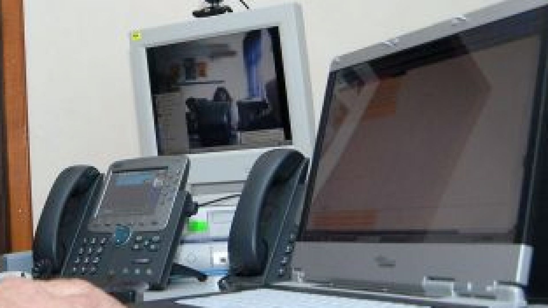 Фирми за инвестиции онлайн регистрирани в България мамят италианските потребители