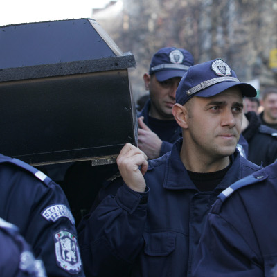 Полицаите ”погребаха” МВР