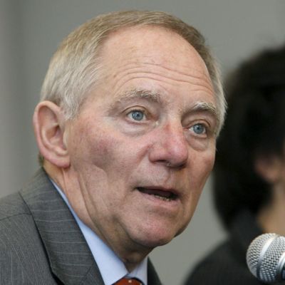 Шойбле предложи контрол само за големите банки