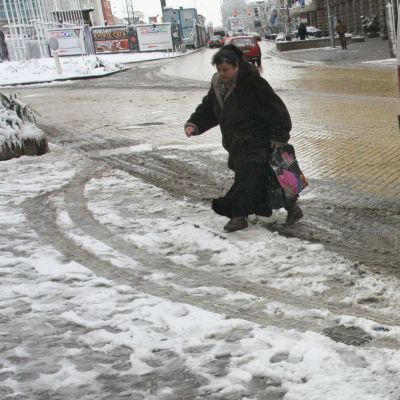 Бургас изненадан от сняг